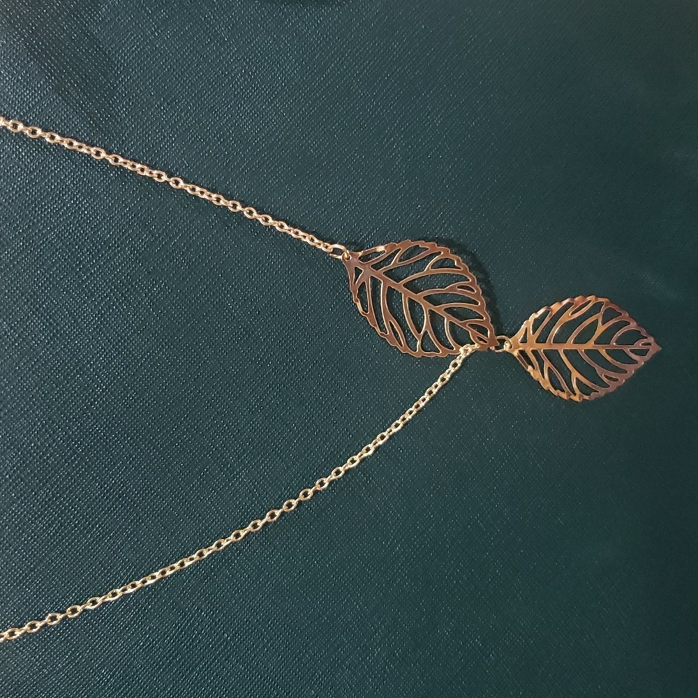 Necklace - Picture 3 of 4
